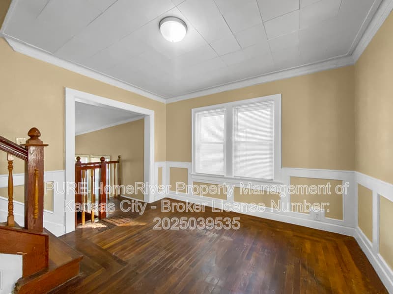 Kansas City House: 447 N Topping Ave