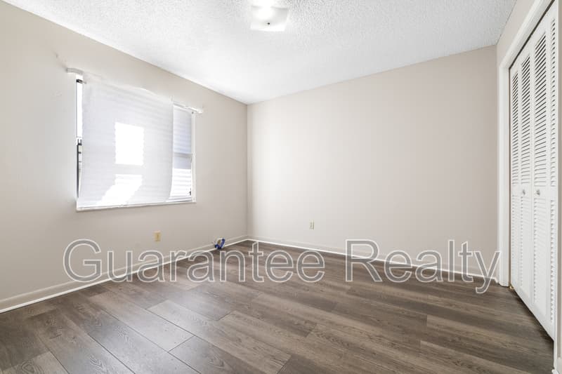 Winter Haven House: 1611 High Point Court Southwest