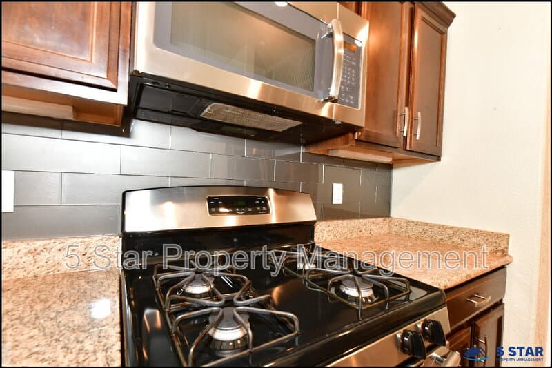El Paso House: 4913 Adrian Campos St !!