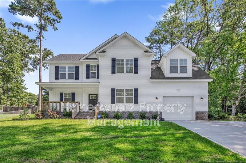 Fayetteville House: 501 Randolph Ave