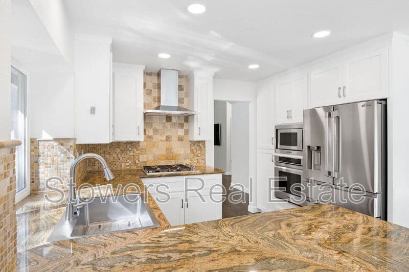 Pleasant Hill House: 26 Driftwood Court