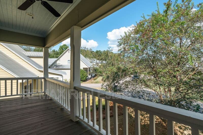 Hattiesburg House: 39 Robins Nest