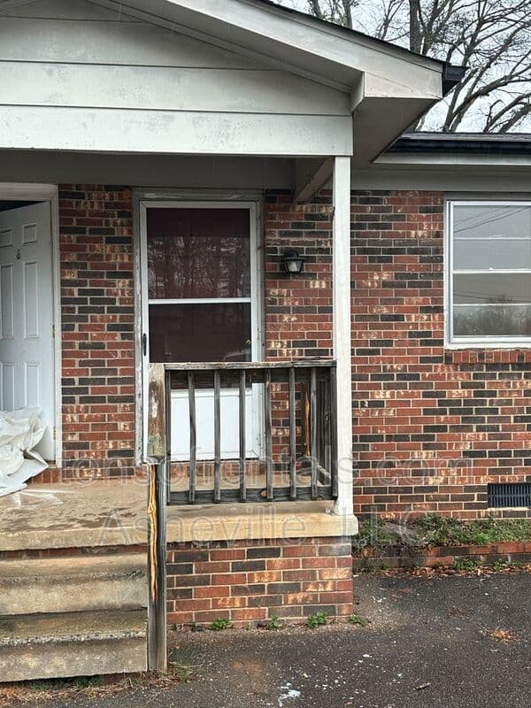 Forest City Condo: 3126 US Hwy 221 S