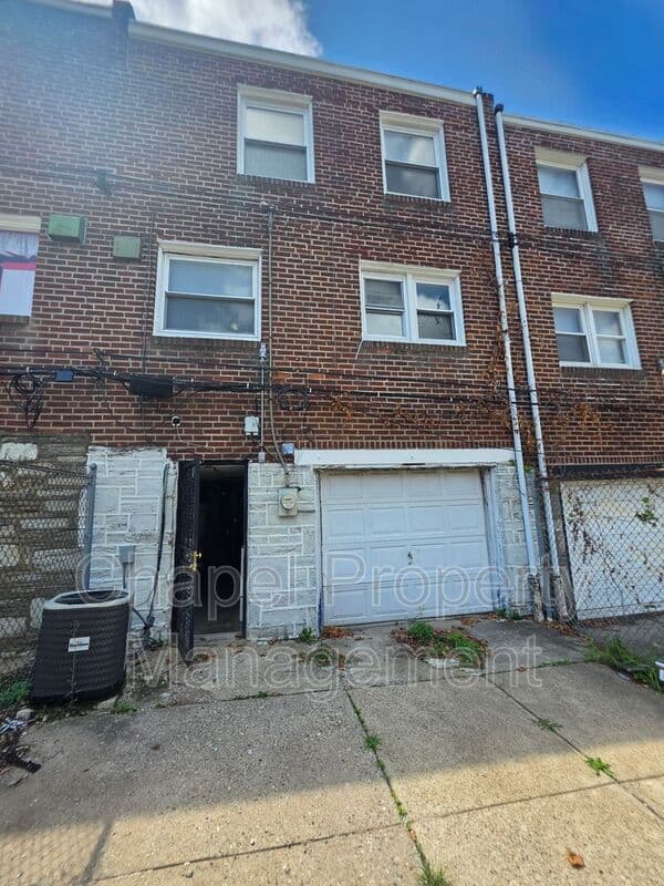 Philadelphia House: 7943 Temple Road