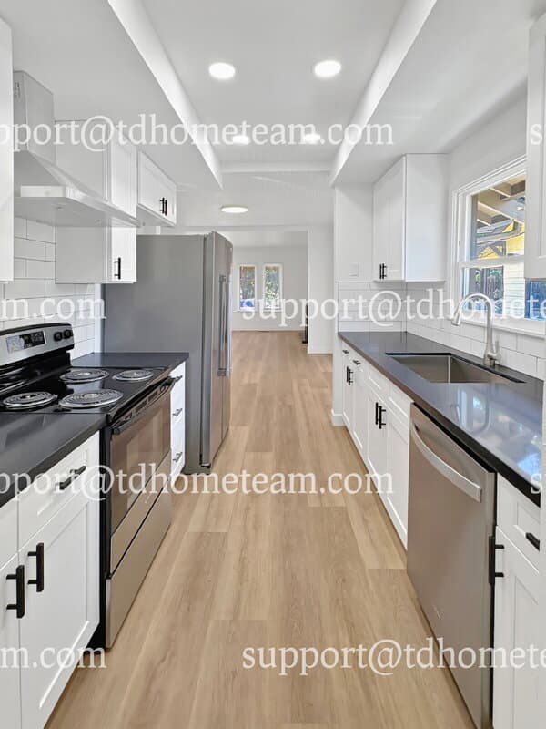 Kent House: 617 3rd Ave S