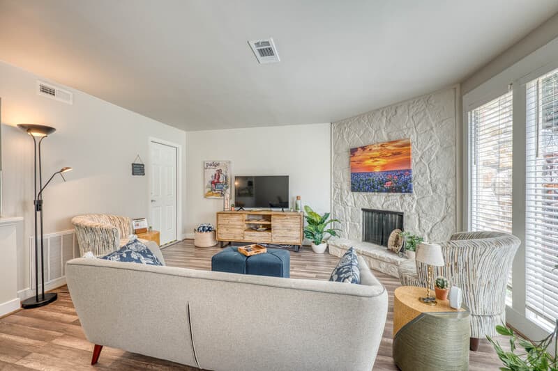 Horseshoe Bay Condo: 200 Free Rein - 5