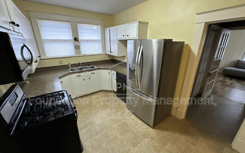 Memphis House: 954 Sheridan Street