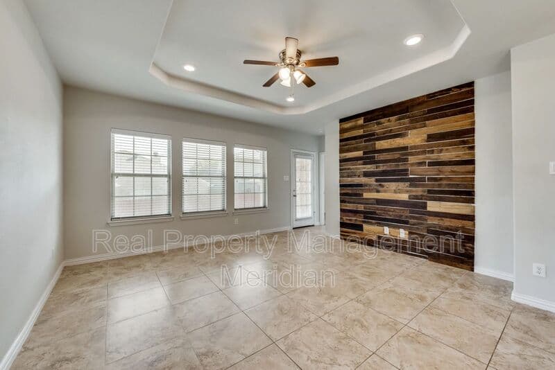Fort Worth House: 6308 Maritime St