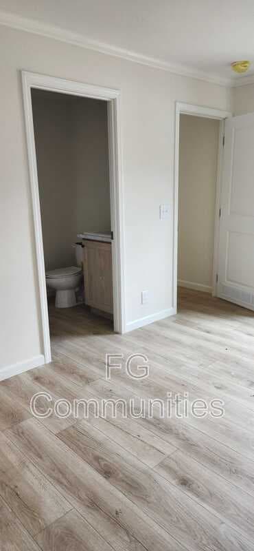Taylorsville House: 9 Fridays Cir