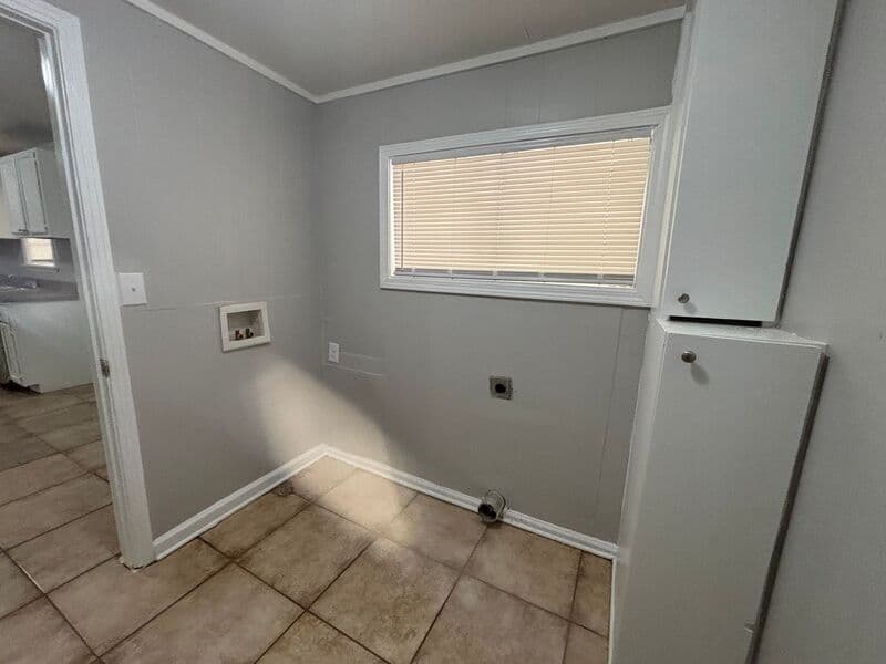 Memphis House: 5380 Blackwell Rd