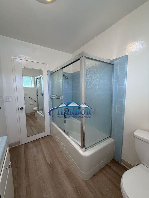 Inglewood Condo: 213 W Manchester Blvd
