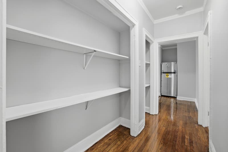 Chicago Condo: 7816 South Cornell Avenue - 7824-#1E