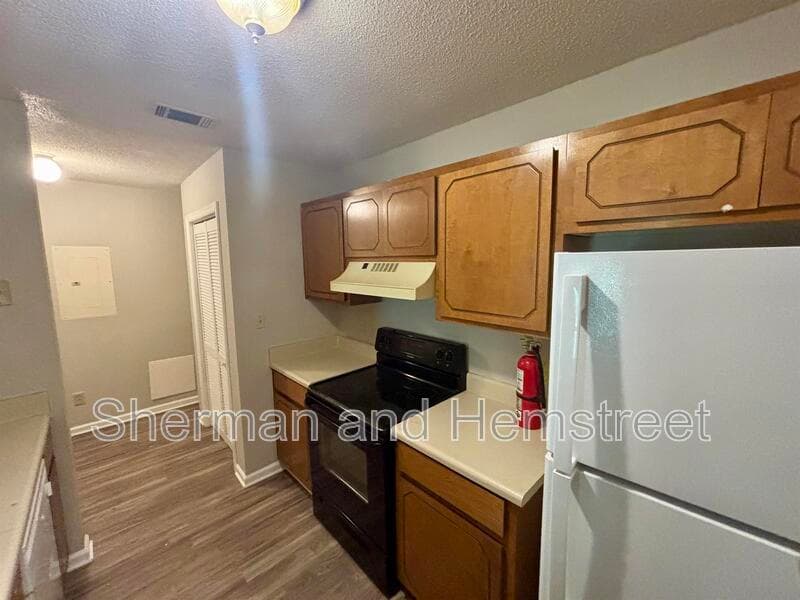 Evans Condo: 518 Commons Dr