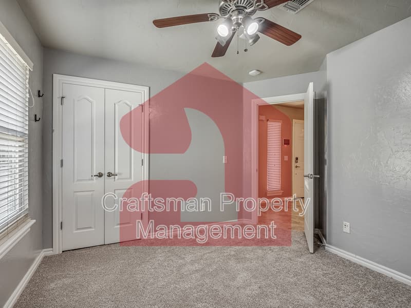 Moore House: 3209 Loren Drive