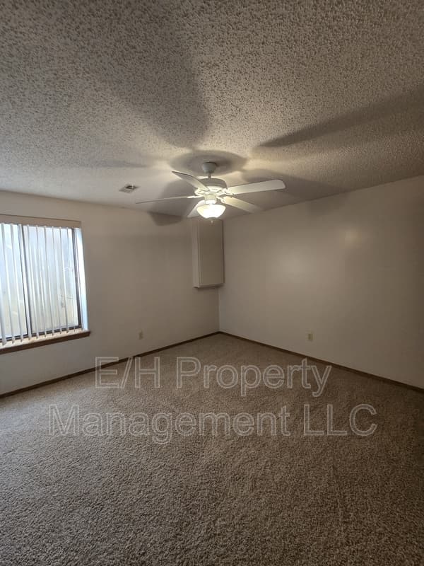 Wichita Condo: 7003 West O'Neil Street