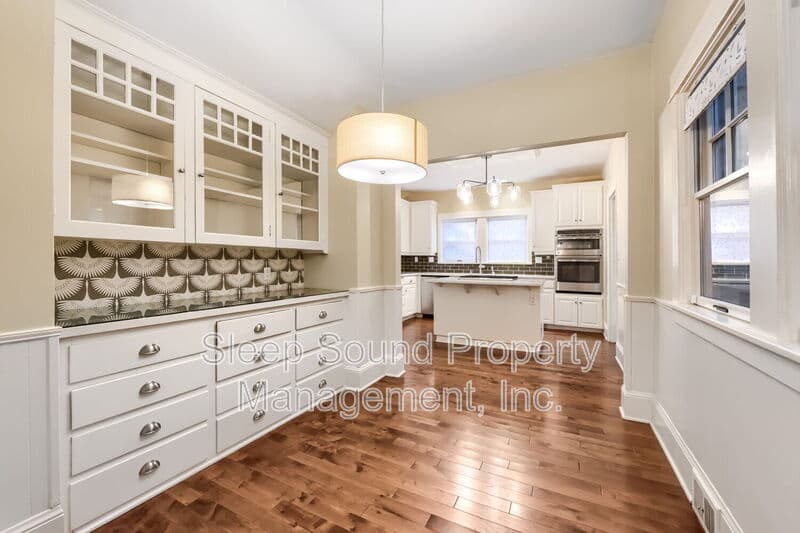 Portland House: 3835 SE Ankeny Street