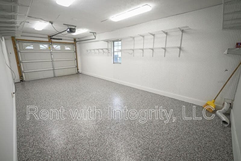 Tallahassee House: 251-A Villas Ct. S