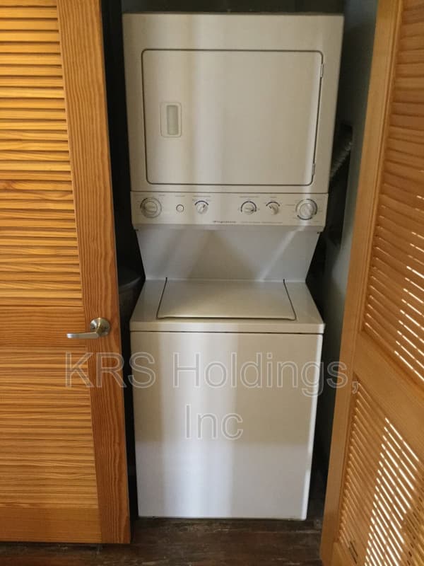Richmond Condo: 1011 W Marshall Street