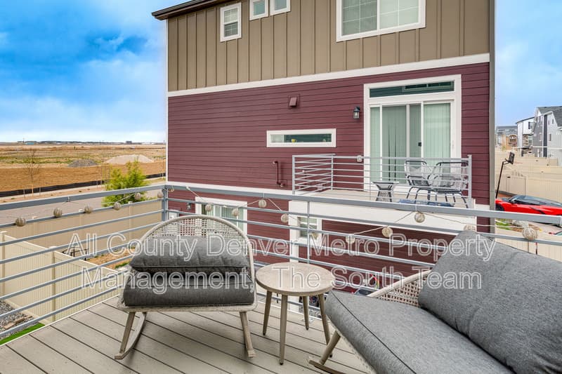 Aurora House: 4142 N Rome St