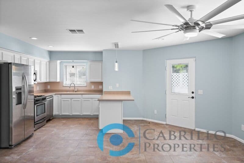 San Diego Townhome: 1720 Evergreen Street