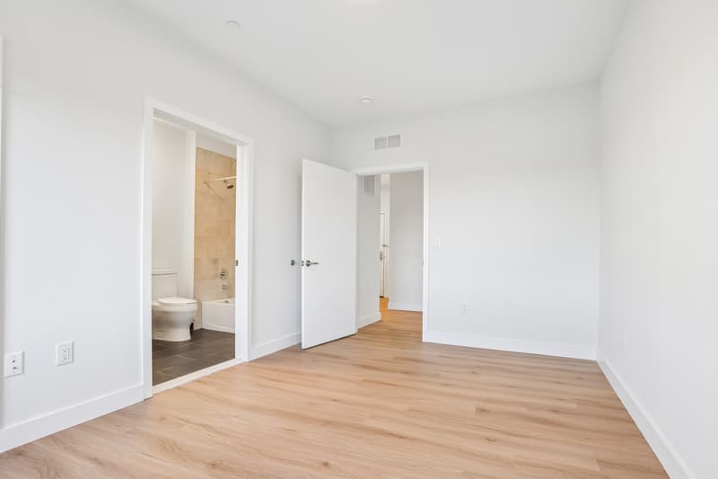 Orange Condo: 407 Highland Avenue - 324