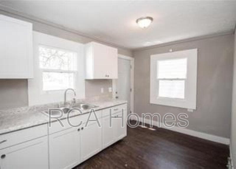 Indianapolis House: 4120 East Washington Street
