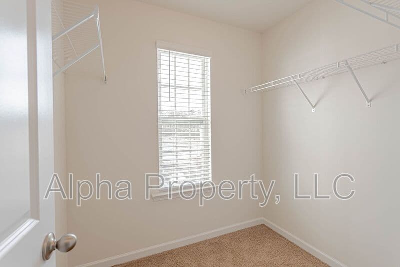 Greer Townhome: 30 Moorlyn Ln