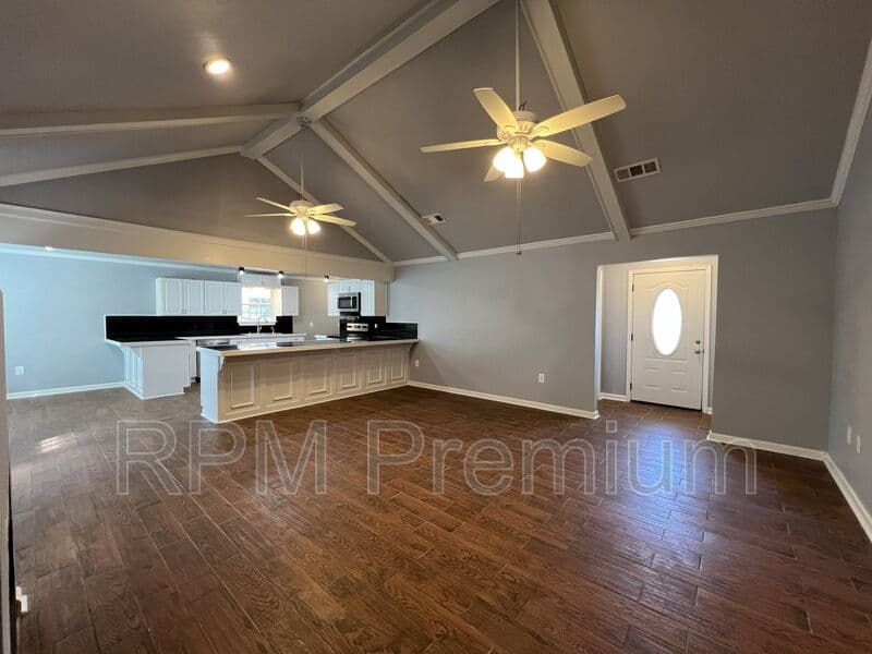 Baton Rouge House: 7516 Vice President Dr.