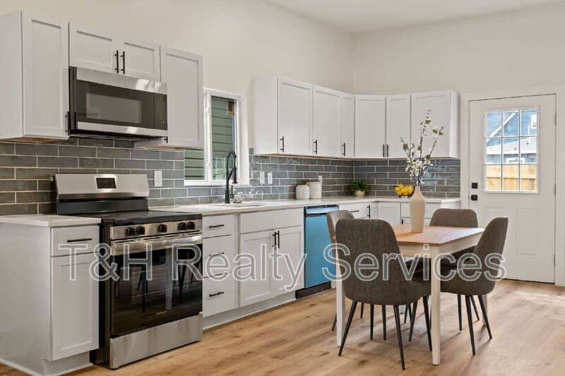 Indianapolis House: 47 Schiller Street