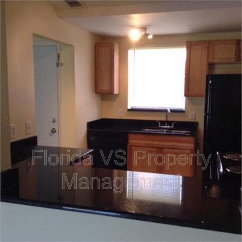 Kissimmee Condo: 800 Lucaya Dr.