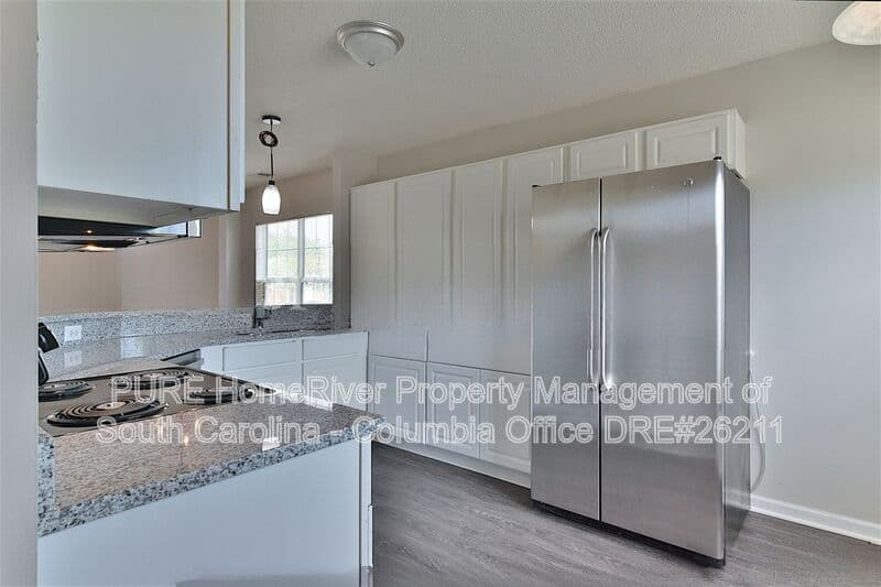 Columbia House: 200 Lawson Dr