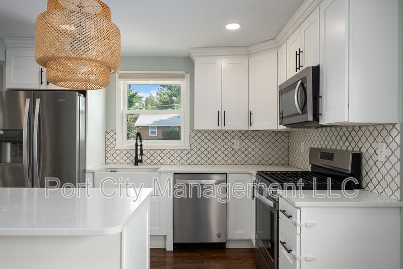 Gwynn Oak House: 7017 Yataruba Drive
