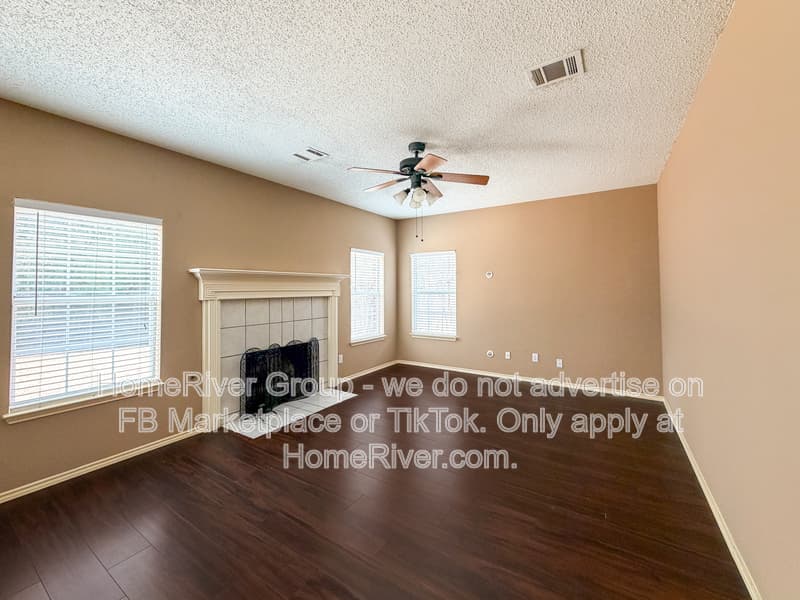 Flower Mound House: 1809 Newton Dr