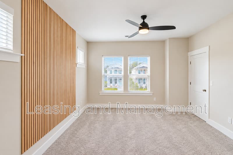 Summerville House: 111 Crimson Street