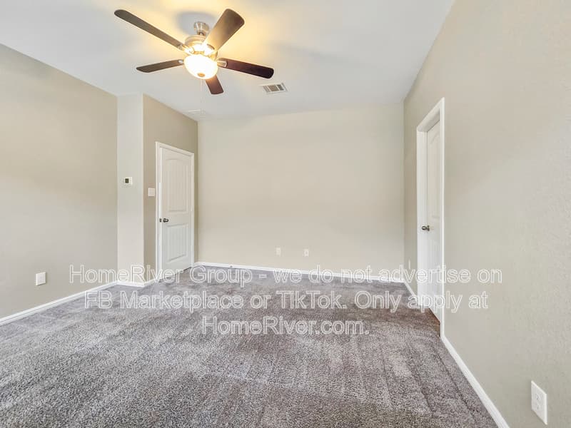 Fort Worth House: 8441 Comanche Springs Dr