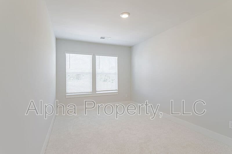 Greenville Townhome: 302 Marston Ln