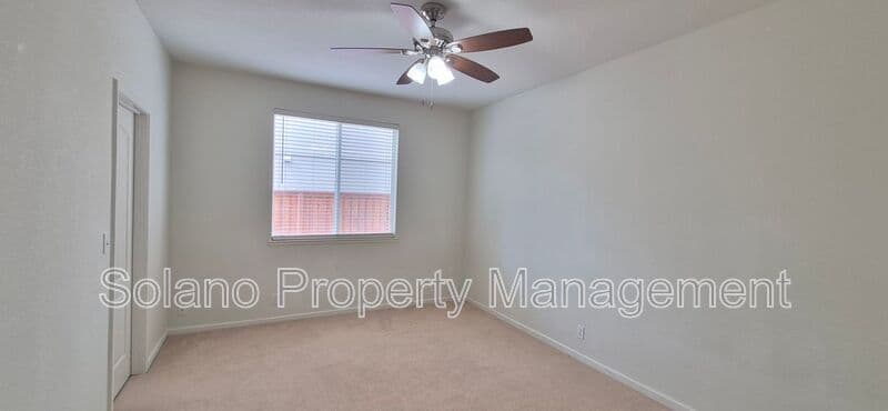 Dixon House: 2080 Mariposa Drive