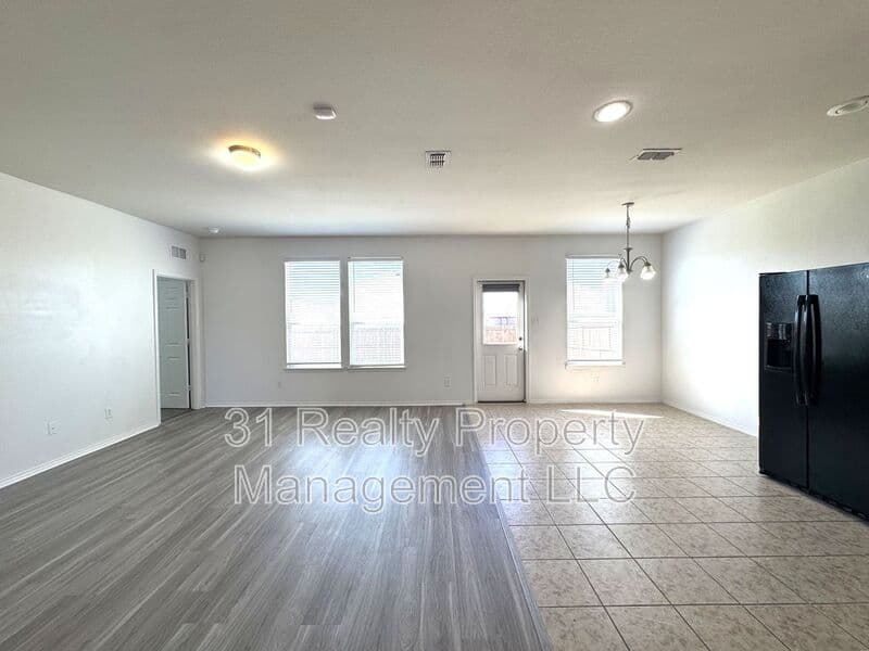 Fort Worth House: 2340 Senepol Way