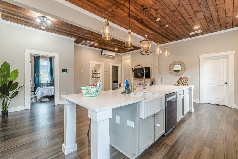 San Antonio House: 1022 Nolan Street