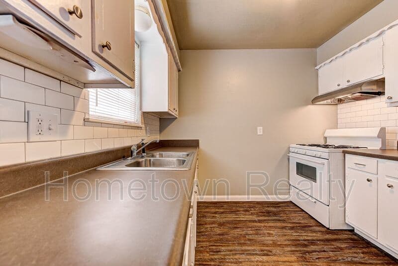 Midwest City House: 1308 McDonald Drive