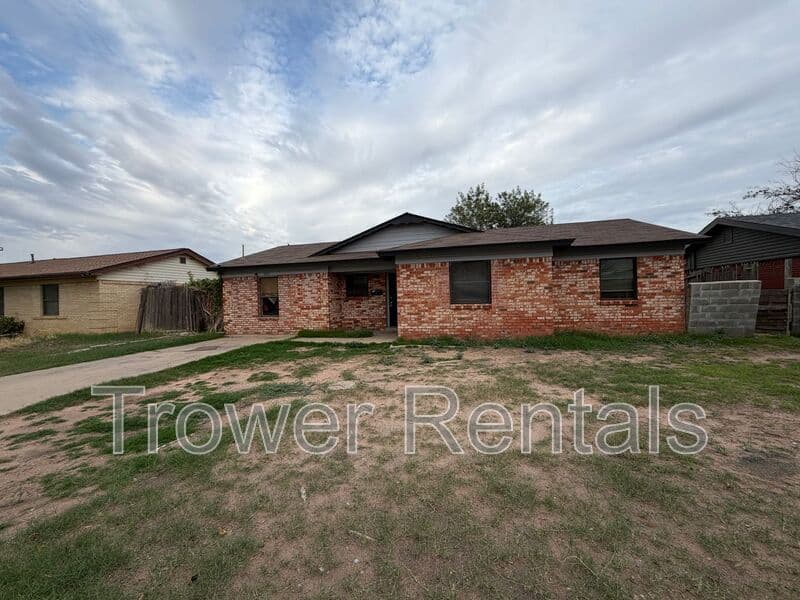 ODESSA House: 8834 Lamar