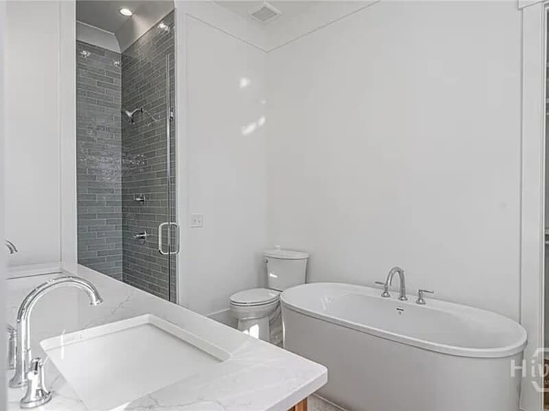 Savannah Condo: West 38th Street - 312