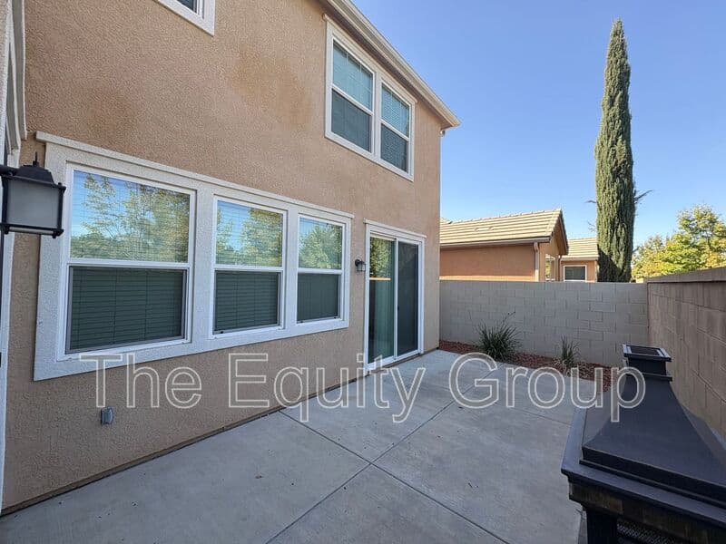 Clovis House: 3461 Alcove Way