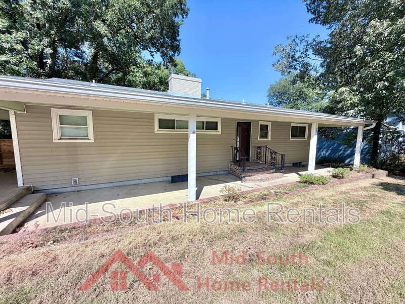 Bartlett House: 4349 Cedar Hills Road