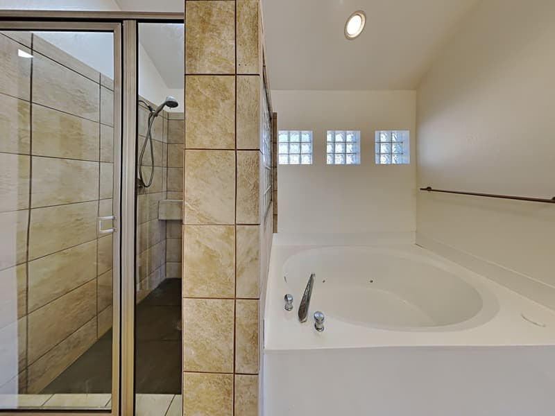 Rowlett House: 4322 Duck Pond Ln