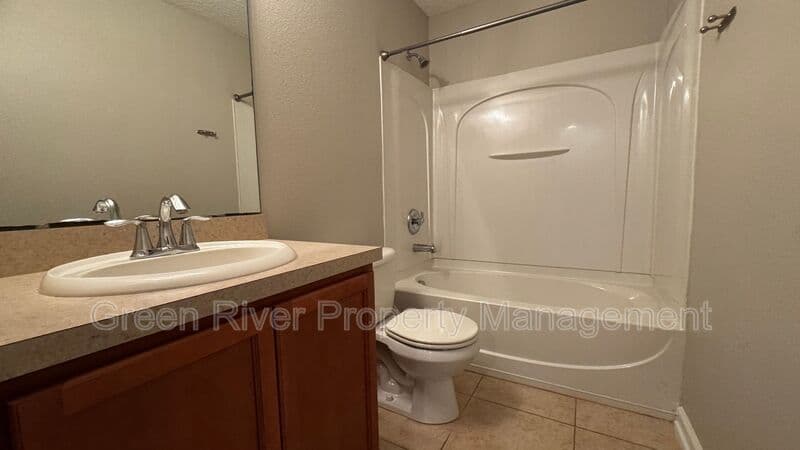 Orange Park House: 4220 Plantation Oaks Blvd