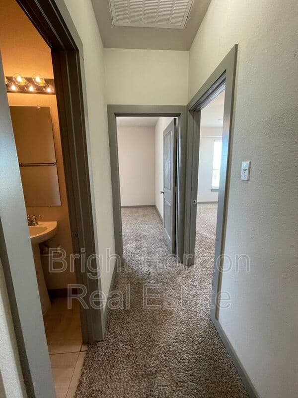 Hurst Condo: 10604 Tube Drive