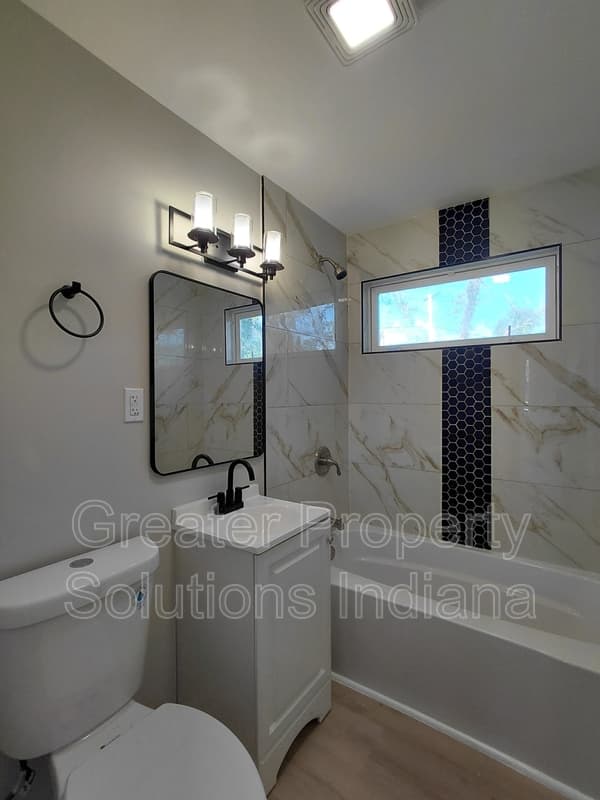 Gary House: 1047 Decatur Street