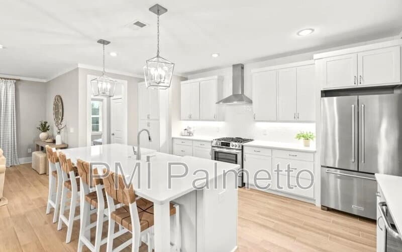 Lexington House: 2322 High Bluff Loop