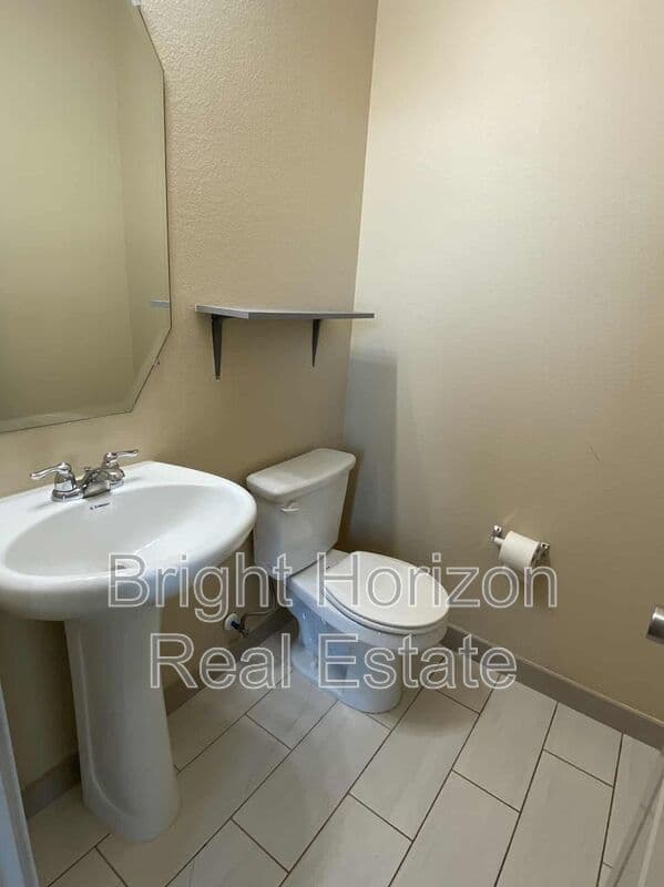 Hurst Condo: 3621 Valley Vista Drive